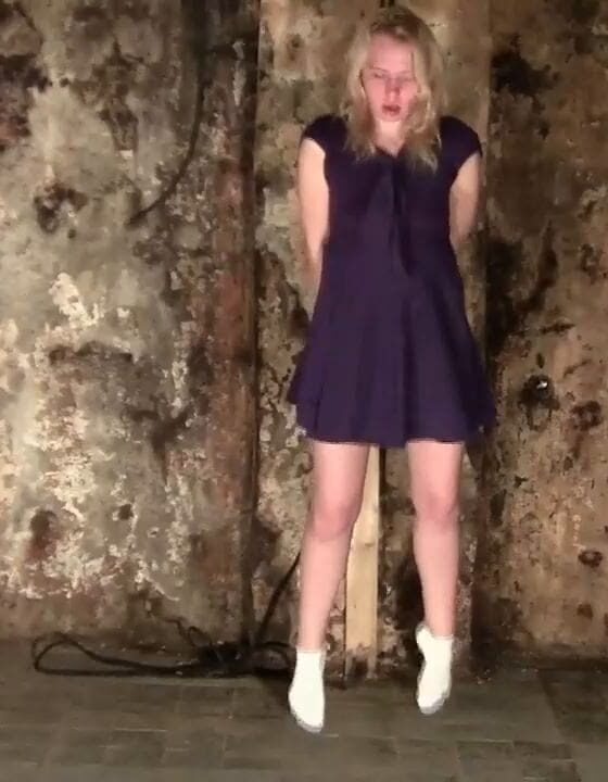 Cruel World (911 Entertainment) - Practice Lessons 21 - Girl in White Socks