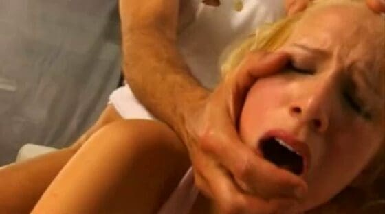 RipHerUp - Pamela Moore
